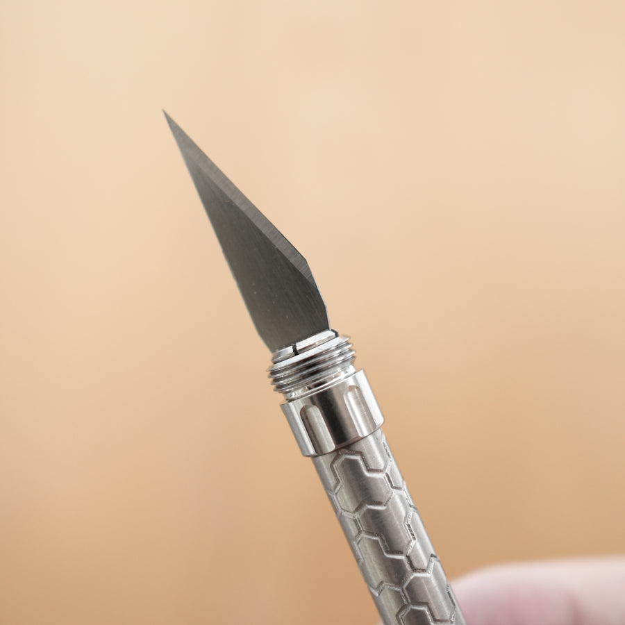 TITAMIUM PEN KNIFE (TITANION BY BYRON)